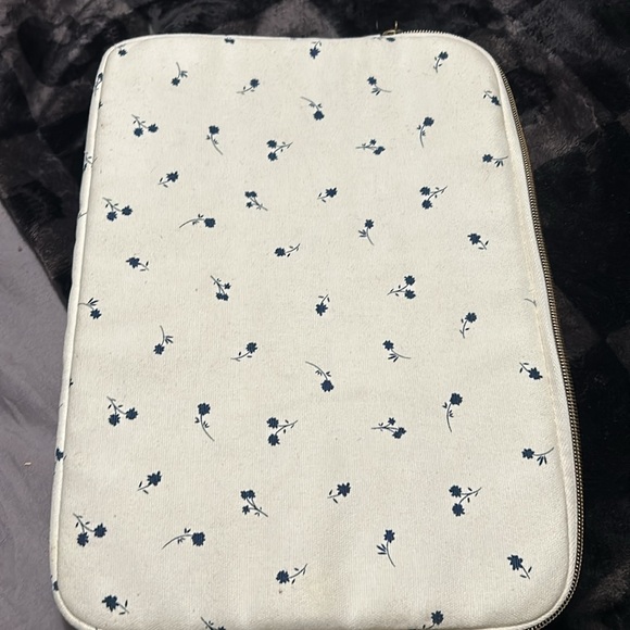 Typo tablet case - Picture 4 of 6